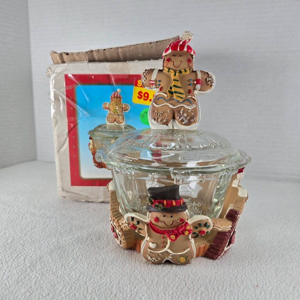 Vtg GANZ GINGERBREAD MEN COVERED CANDY DISH WITH BASE. RESIN & GLASS 7X5 IN